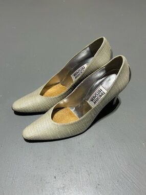 Timothy Hitsman High Heel Shoes (Women’s Size 9)